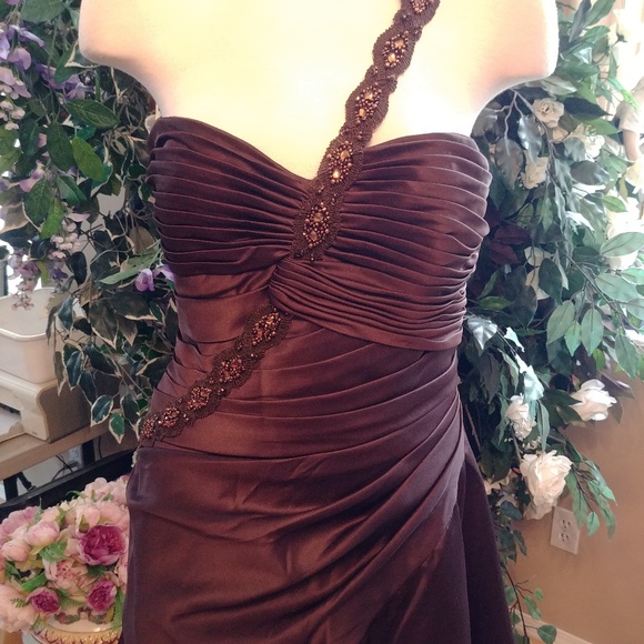 ONE STRAP BROWN FORMAL BEJEWLED SZ 12 - Picture 2 of 3